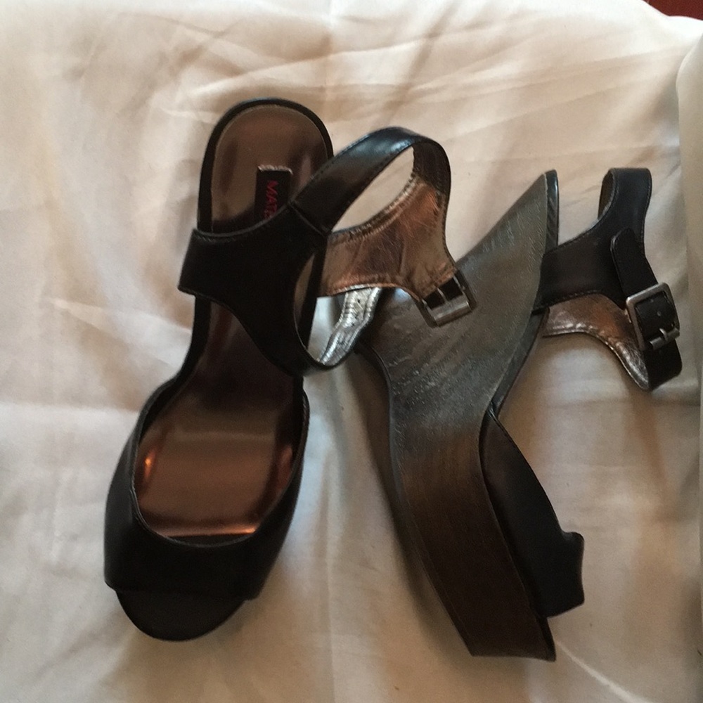 Unique black heals